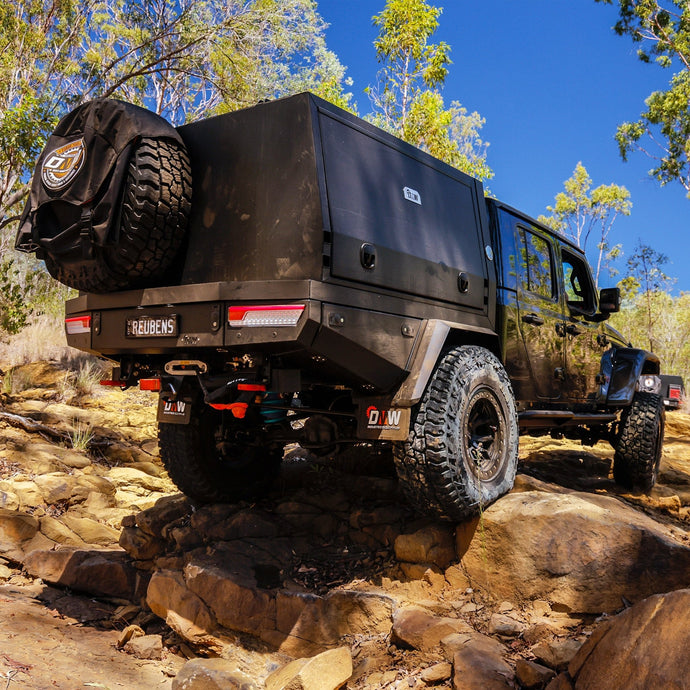 Must-Have 4WD Accessories for Your Off-Road Adventures