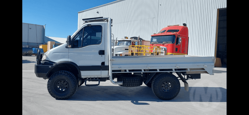Load image into Gallery viewer, 2014 Iveco 55w17 4x4 4.5T GVM or 5.5T GVM - DMW
