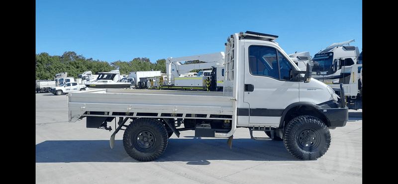 Load image into Gallery viewer, 2014 Iveco 55w17 4x4 4.5T GVM or 5.5T GVM - DMW
