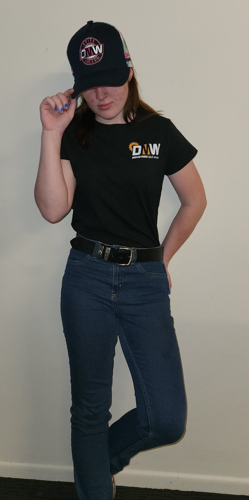 Load image into Gallery viewer, DMW FORGE ICON - LADIES CAP SLEEVE T - SHIRT - DMW
