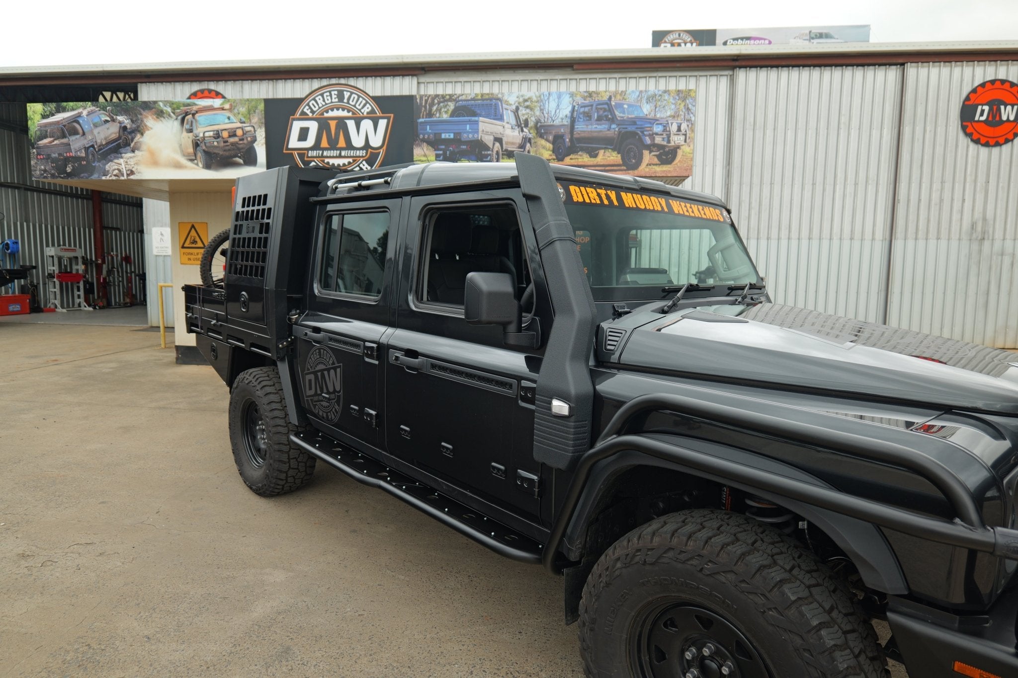 [INEOS] Quartermaster – DMW Heavy - Duty Rock Sliders (Supply Only) - DMW