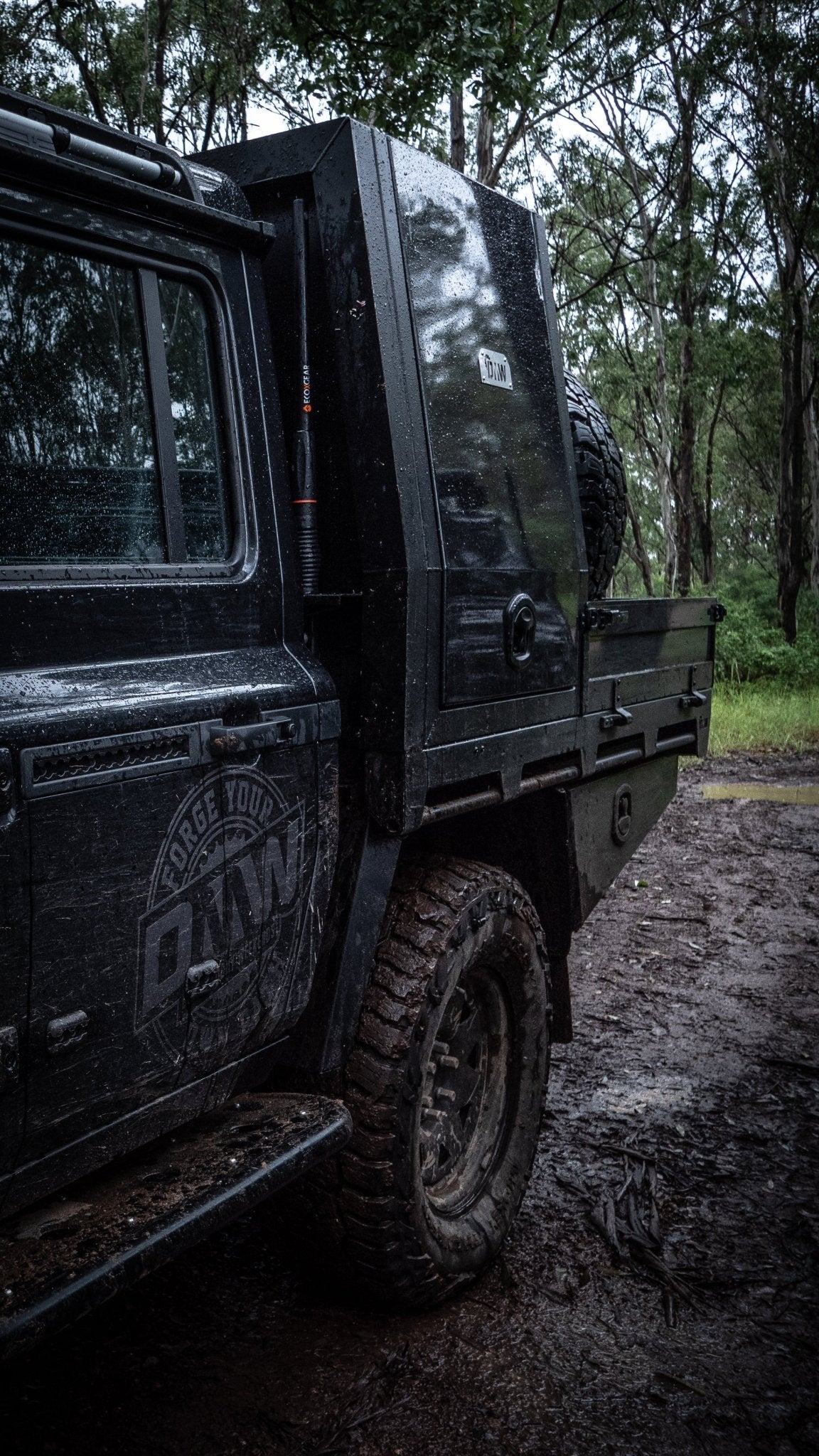 [INEOS] Quartermaster – DMW Heavy - Duty Rock Sliders (Supply Only) - DMW